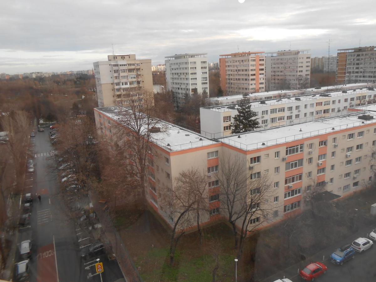 Host Tina Apartment Bucharest Luaran gambar